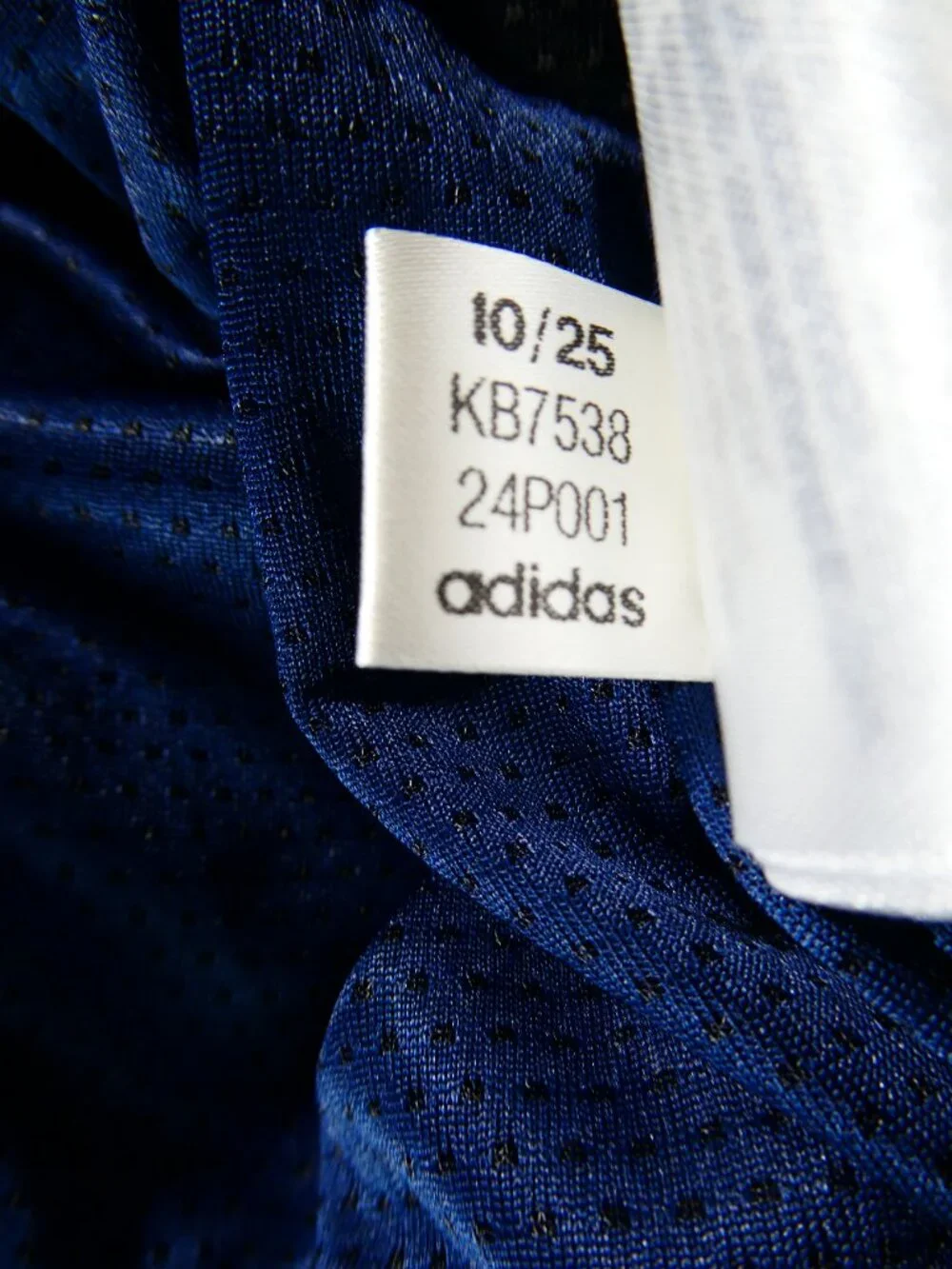 Adidas Women's 2 Piece Track Suit Set Jacket Shorts Night Indigo Size Large NWT - Picture 6 of 15